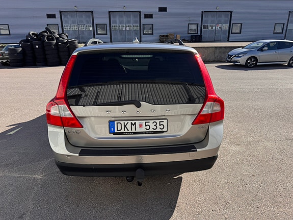 Volvo V70 5 of 10