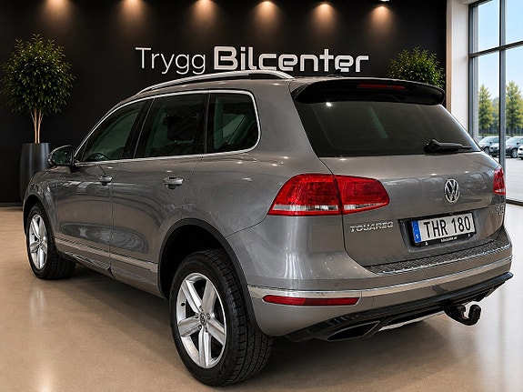 Volkswagen Touareg 3 of 26