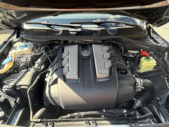 Volkswagen Touareg 23 of 26