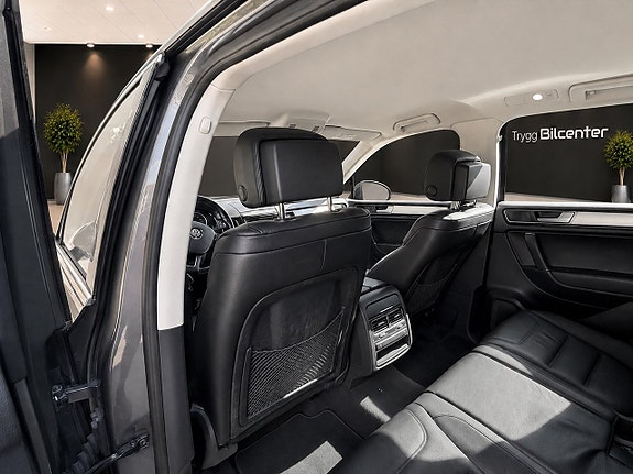 Volkswagen Touareg 18 of 26