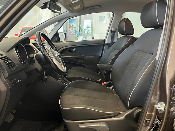 Kia Venga 5 of 9