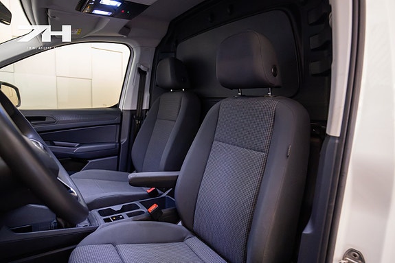 Volkswagen Caddy Maxi 13 of 17