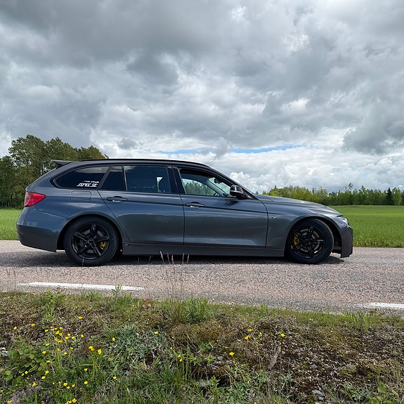 BMW 320d 9 of 25