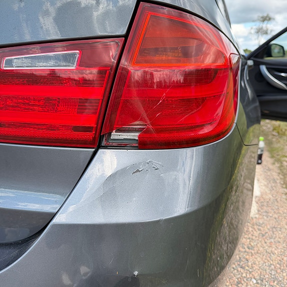 BMW 320d 19 of 25