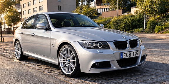 BMW 335i 3 of 6