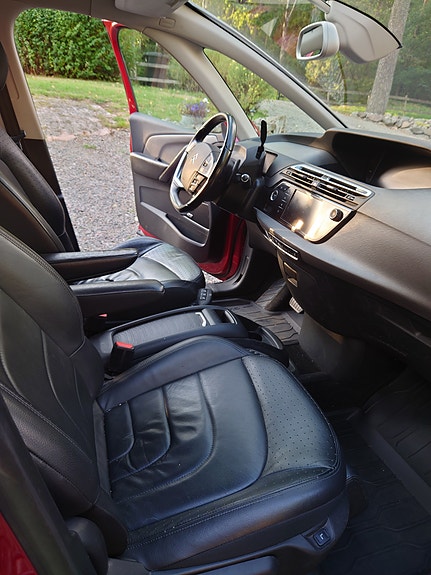 Citroen Grand C4 Picasso 7 of 7