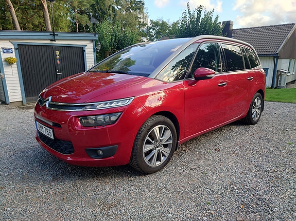 Citroen Grand C4 Picasso 2 of 7