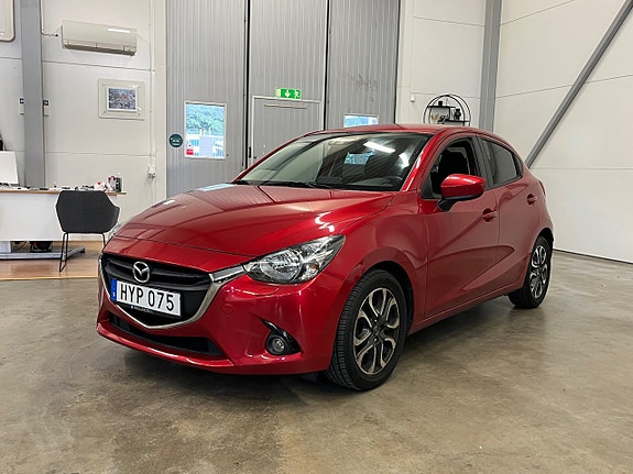Mazda 2 5 of 13