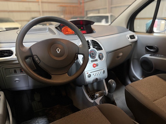 Renault Modus 15 of 18