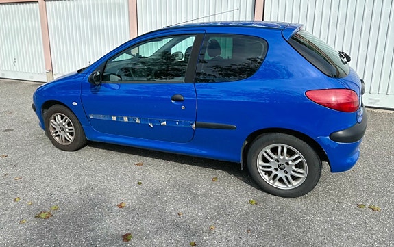 Peugeot 206 11 of 16