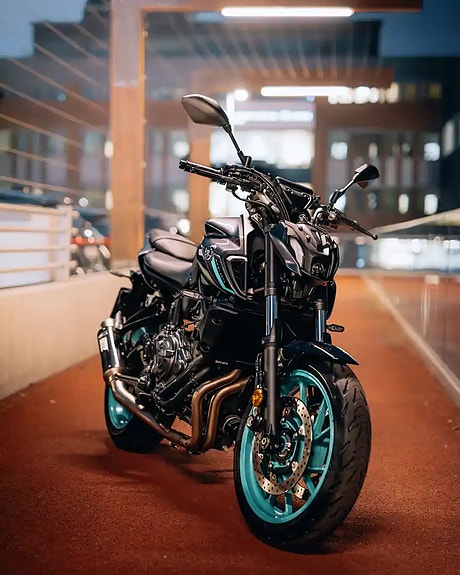 Yamaha MT-07 4 of 5