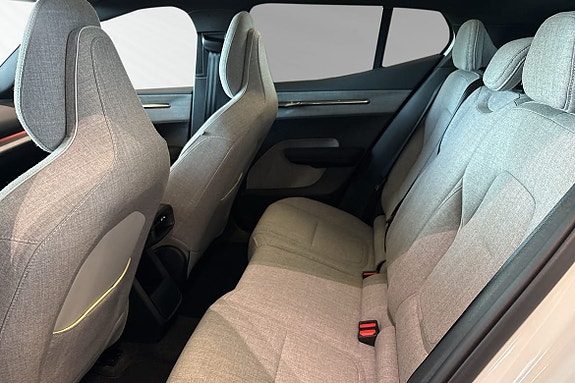 Volvo EX30 8 of 30
