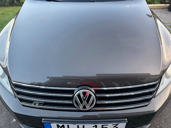 Volkswagen Passat 7 of 30