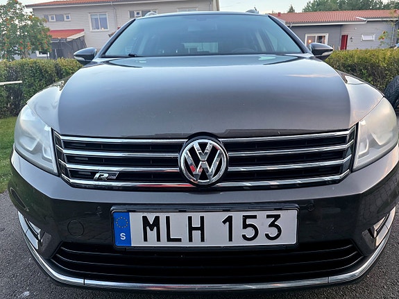 Volkswagen Passat 6 of 30