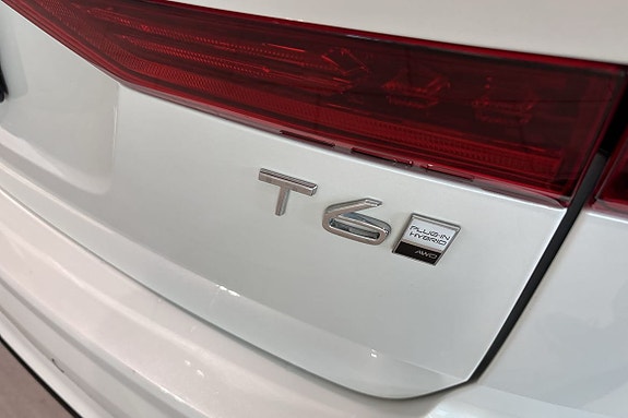 Volvo XC60 12 of 30