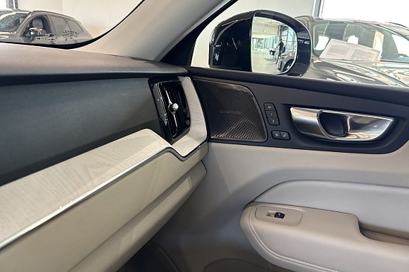 Volvo XC60 26 of 30