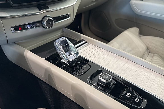 Volvo XC60 27 of 30