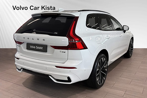 Volvo XC60 5 of 30