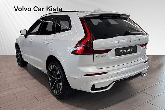 Volvo XC60 4 of 30