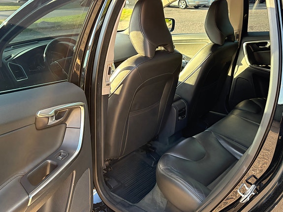 Volvo XC60 7 of 7