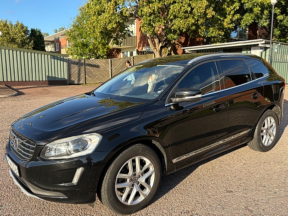 Volvo XC60 4 of 7