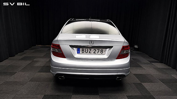 Mercedes-Benz C350 5 of 28