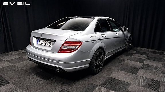 Mercedes-Benz C350 4 of 28
