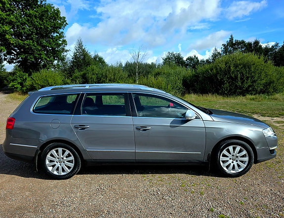 Volkswagen Passat 20 of 27
