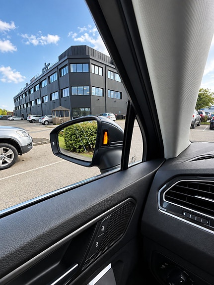 Volkswagen Tiguan 9 of 19