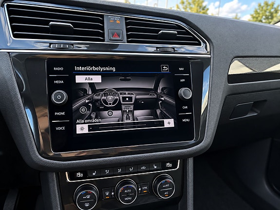 Volkswagen Tiguan 10 of 19