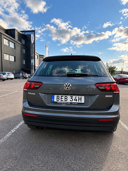 Volkswagen Tiguan 5 of 19