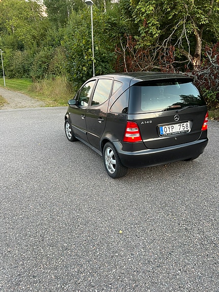 Mercedes-Benz A140 7 of 15