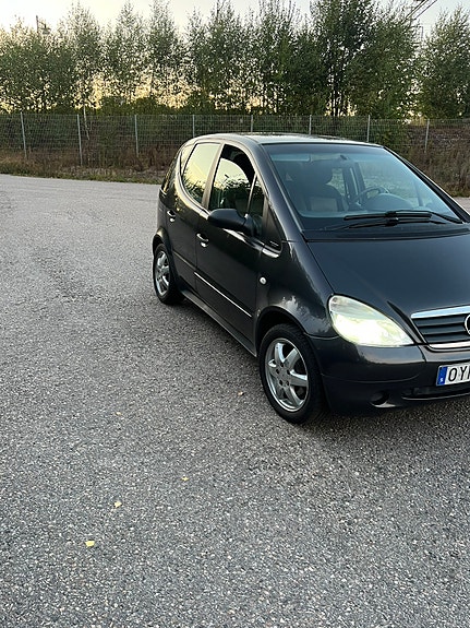 Mercedes-Benz A140 6 of 15