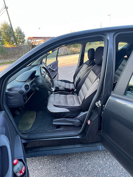 Mercedes-Benz A140 14 of 15