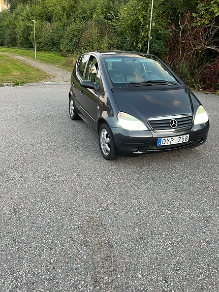 Mercedes-Benz A140 5 of 15