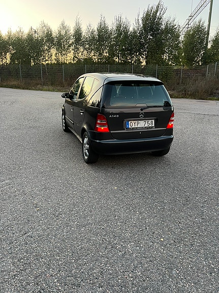 Mercedes-Benz A140 8 of 15