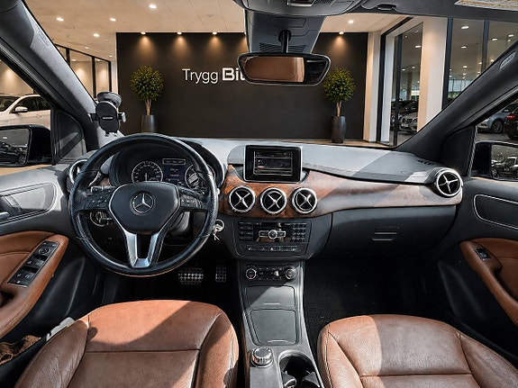 Mercedes-Benz B200 17 of 29