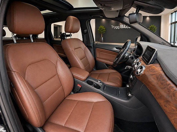 Mercedes-Benz B200 22 of 29