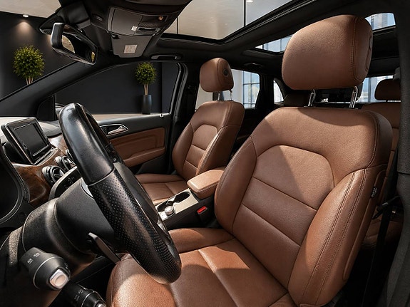 Mercedes-Benz B200 9 of 29