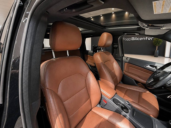 Mercedes-Benz B200 26 of 29