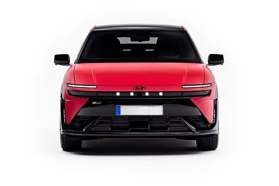 Hyundai IONIQ 3 of 22