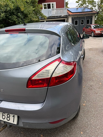 Renault Megane III 3 of 8