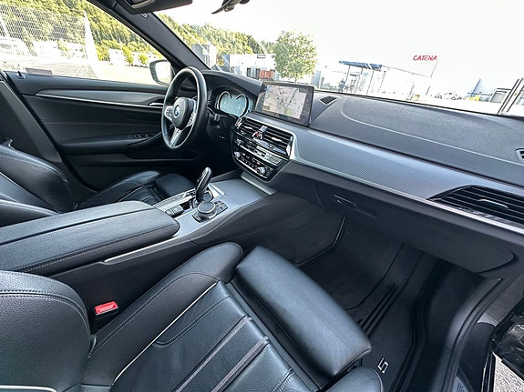 BMW 540i 9 of 9