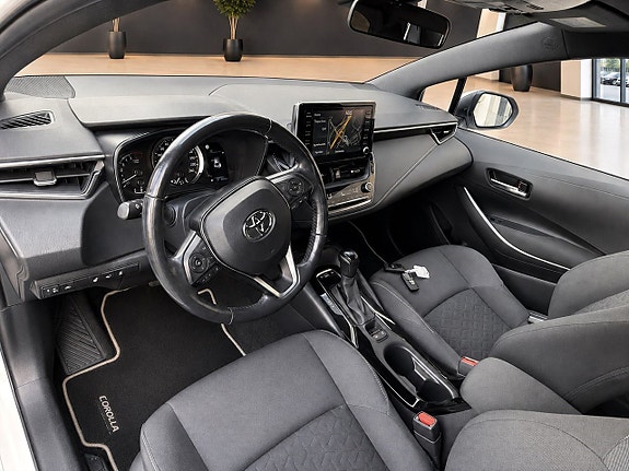 Toyota Corolla 11 of 25