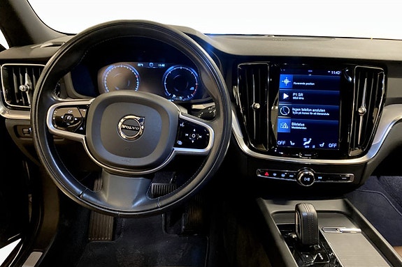 Volvo V60 8 of 15