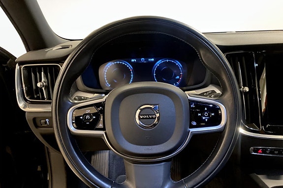 Volvo V60 11 of 15