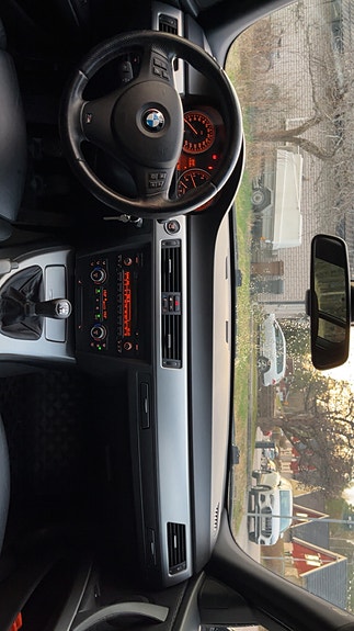 BMW 325i 5 of 6