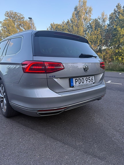 Volkswagen Passat 5 of 22