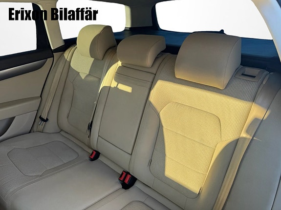 Volkswagen Passat 21 of 30