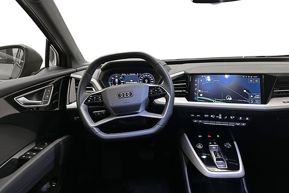 Audi Q4 e-tron 6 of 13